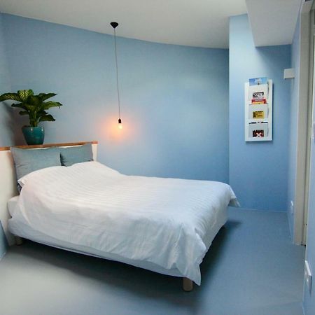 Sailor Suite Coaster Mado Amsterdam Extérieur photo