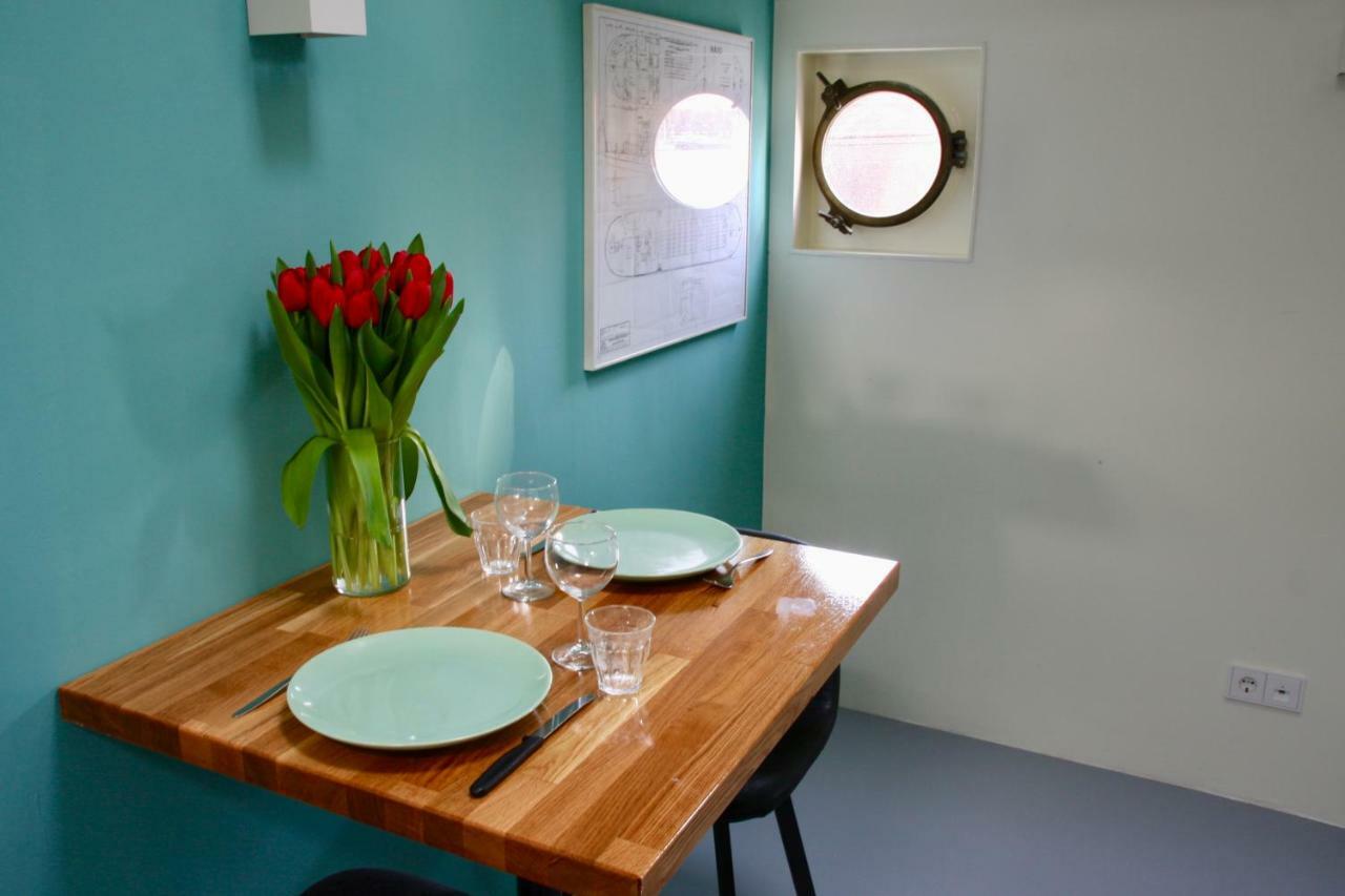 Sailor Suite Coaster Mado Amsterdam Extérieur photo